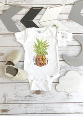 Hawaii Baby Onesie®, Beaches be Crazy, Baby Shower Gift, Pineapple Baby Onesie®, Baby Shower Gift, Vacation Shirt, Pineapple theme, Niece